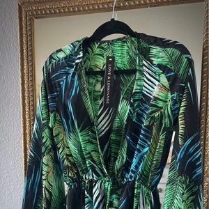 Tropical print romper in S